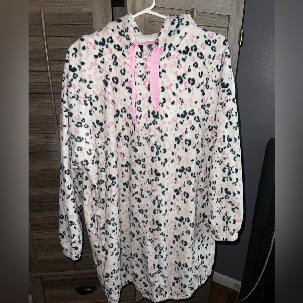Womens Hoodie - size 12/14